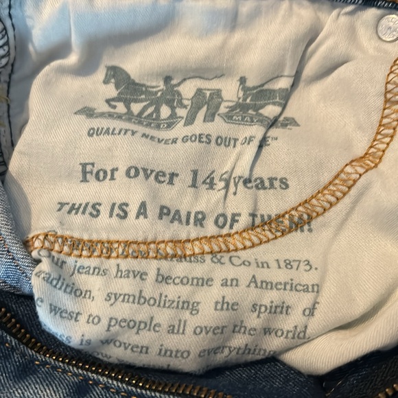 Men’s Levi’s jeans med wash size 34 straight leg - Picture 2 of 3